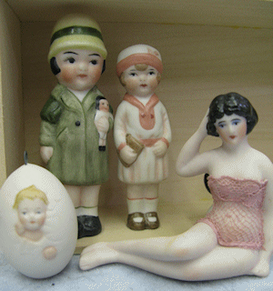 figurines